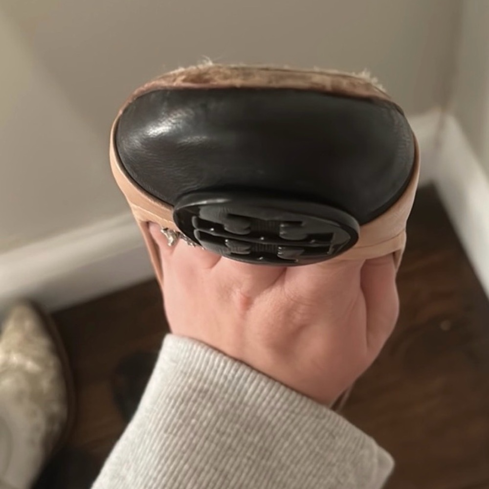 Tory Burch Nude and Black Flats - Picture 4 of 4